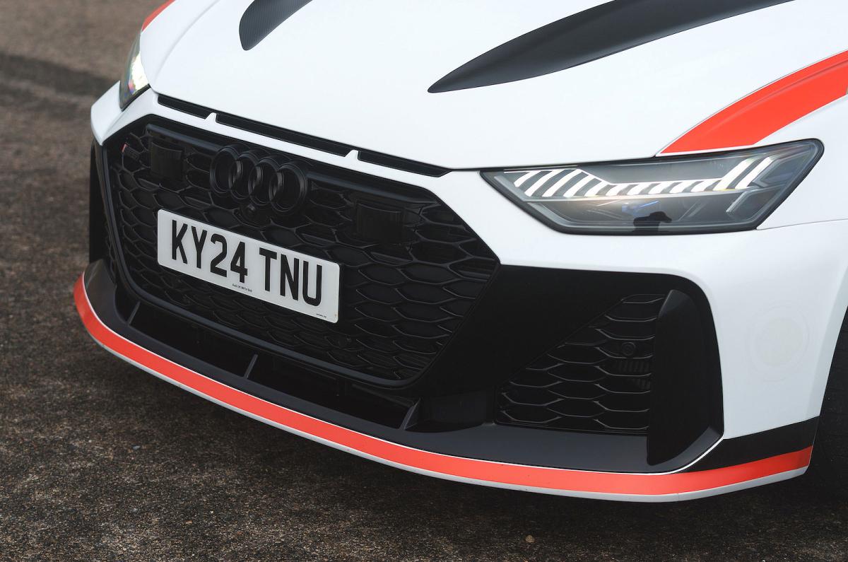 Audi RS6 Avant GT grille
