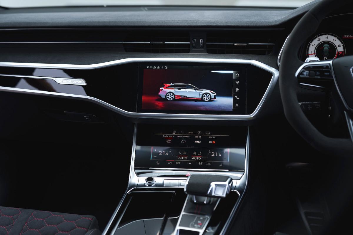 Audi RS6 Avant GT infotainment touchscreen