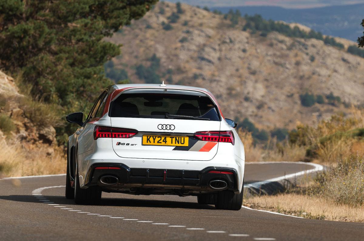 Audi RS6 Avant GT rear cornering