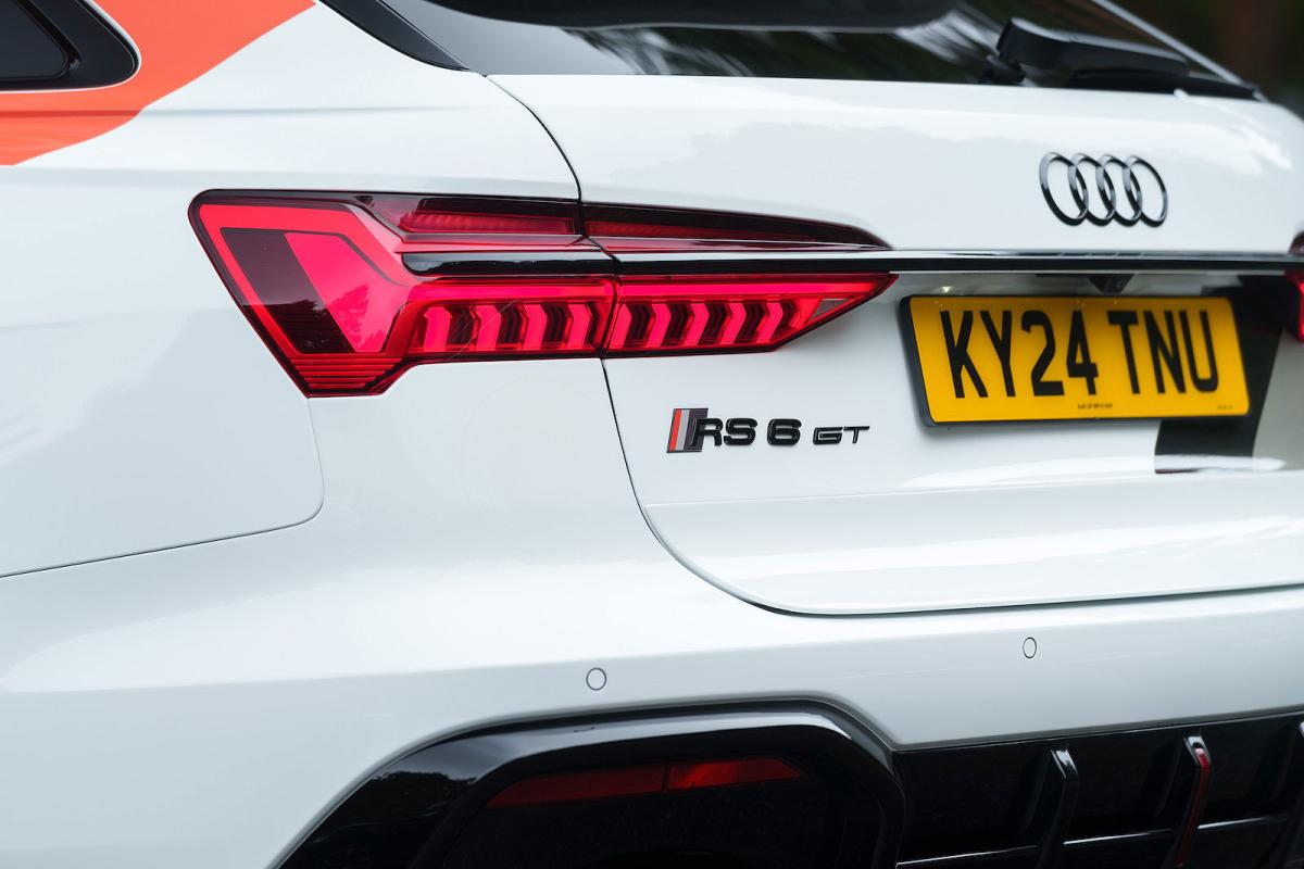 Audi RS6 Avant GT rear lights