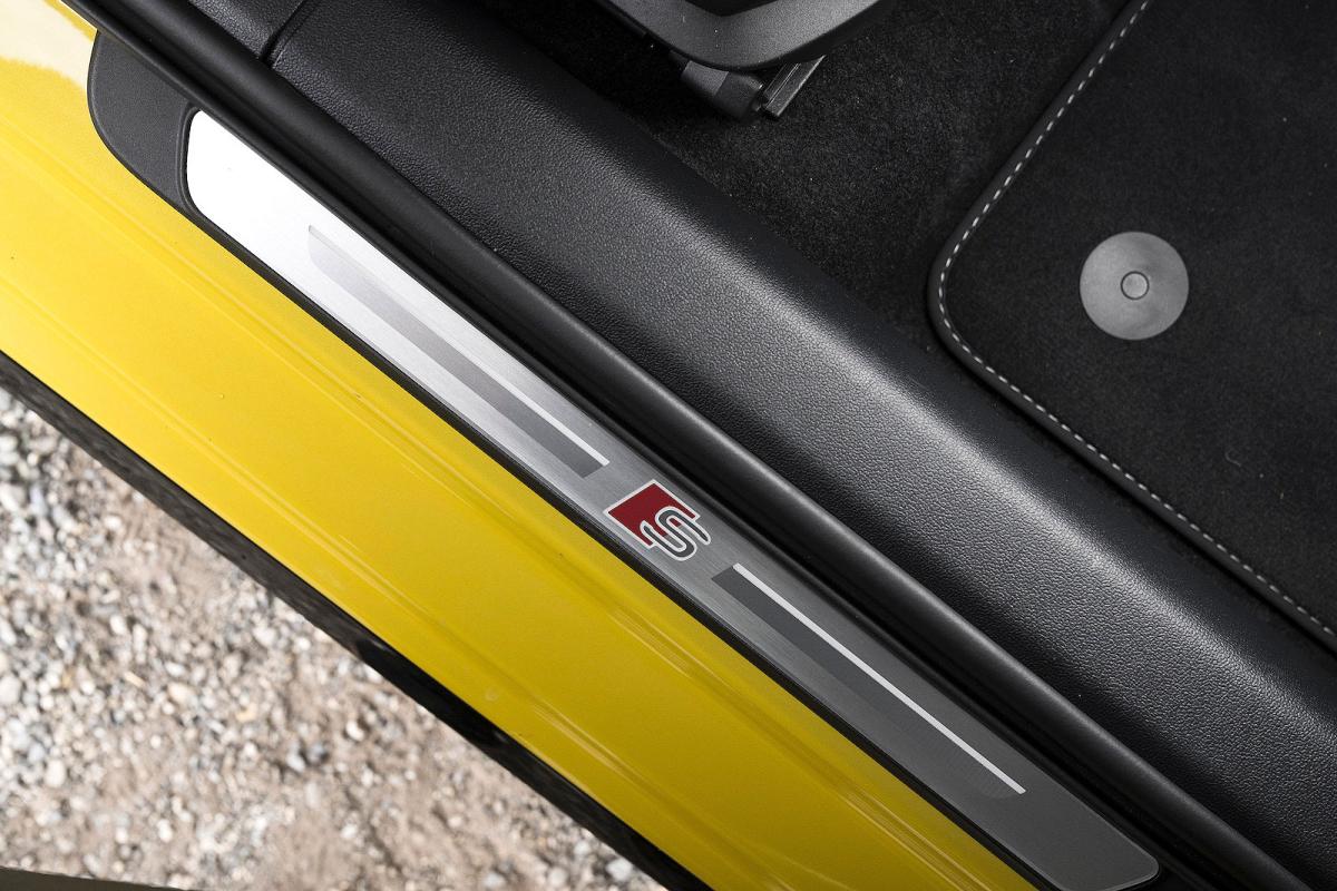 Audi S3 Sportback kickplate