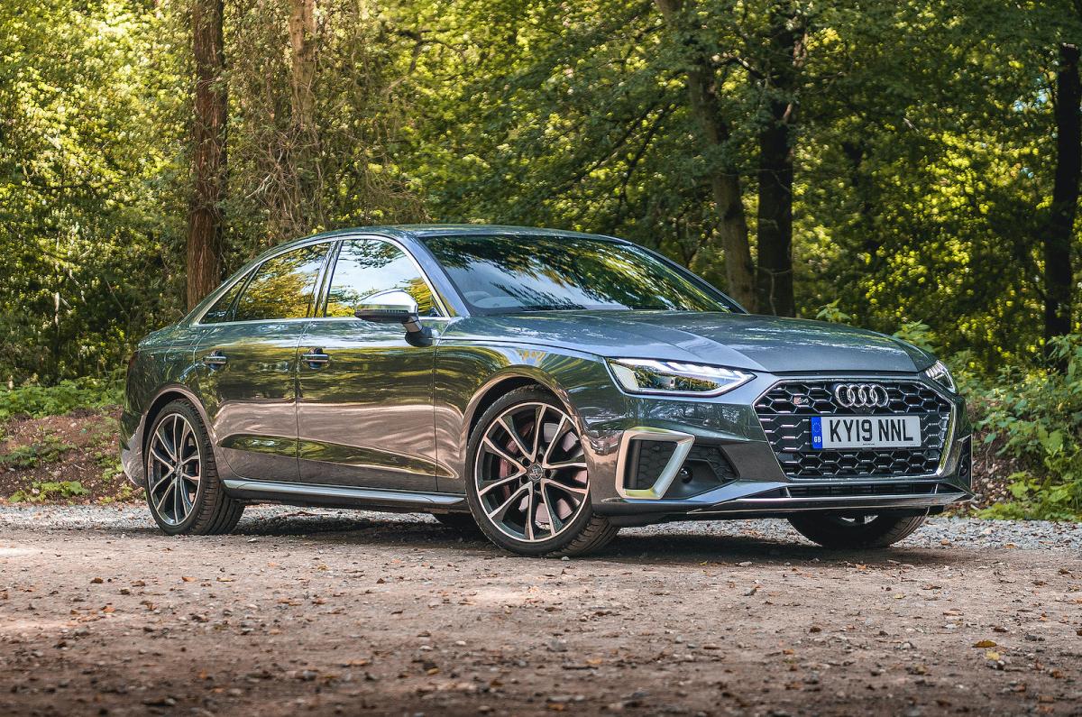 Audi S4 2022 front right static