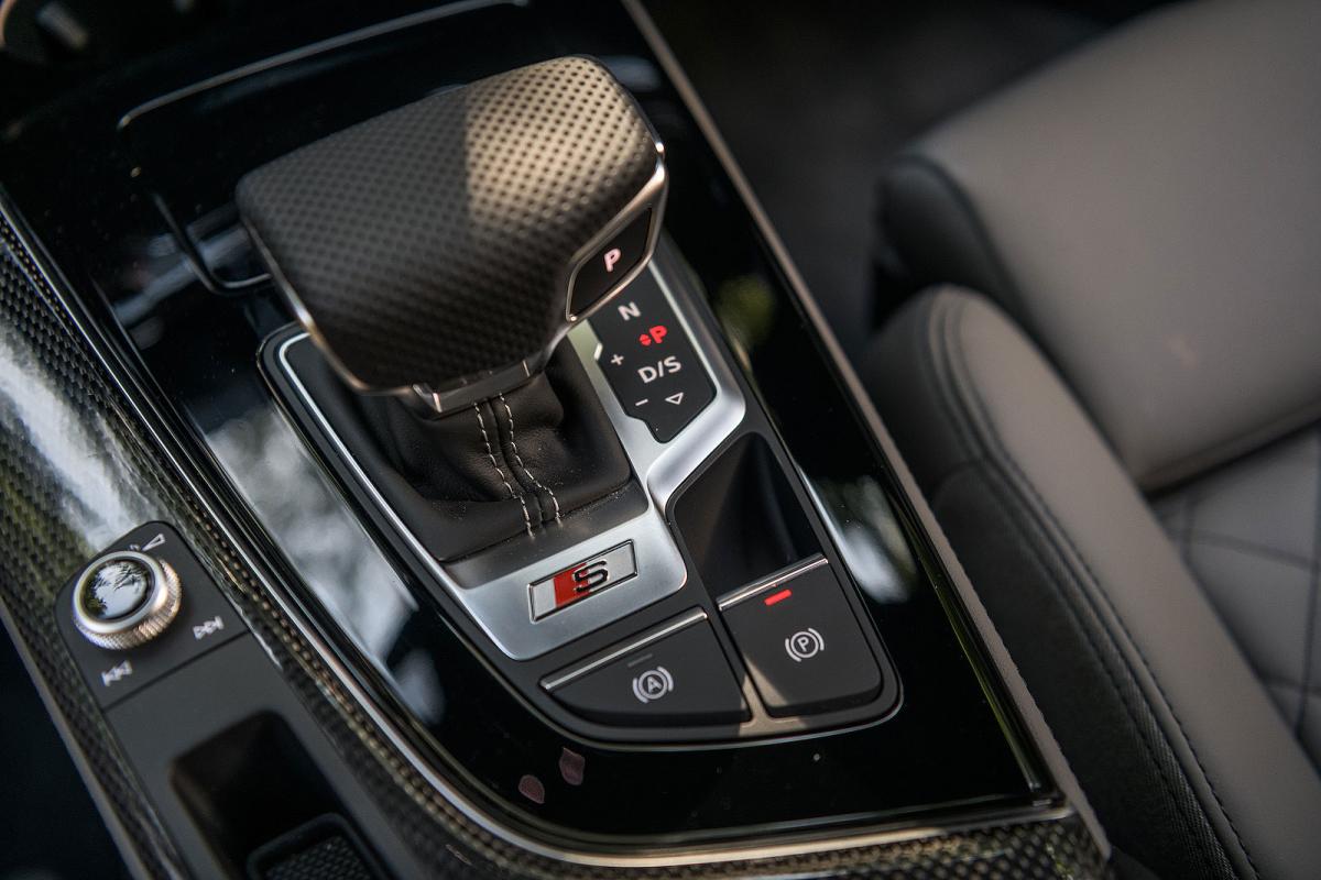 Audi S4 2022 interior detail