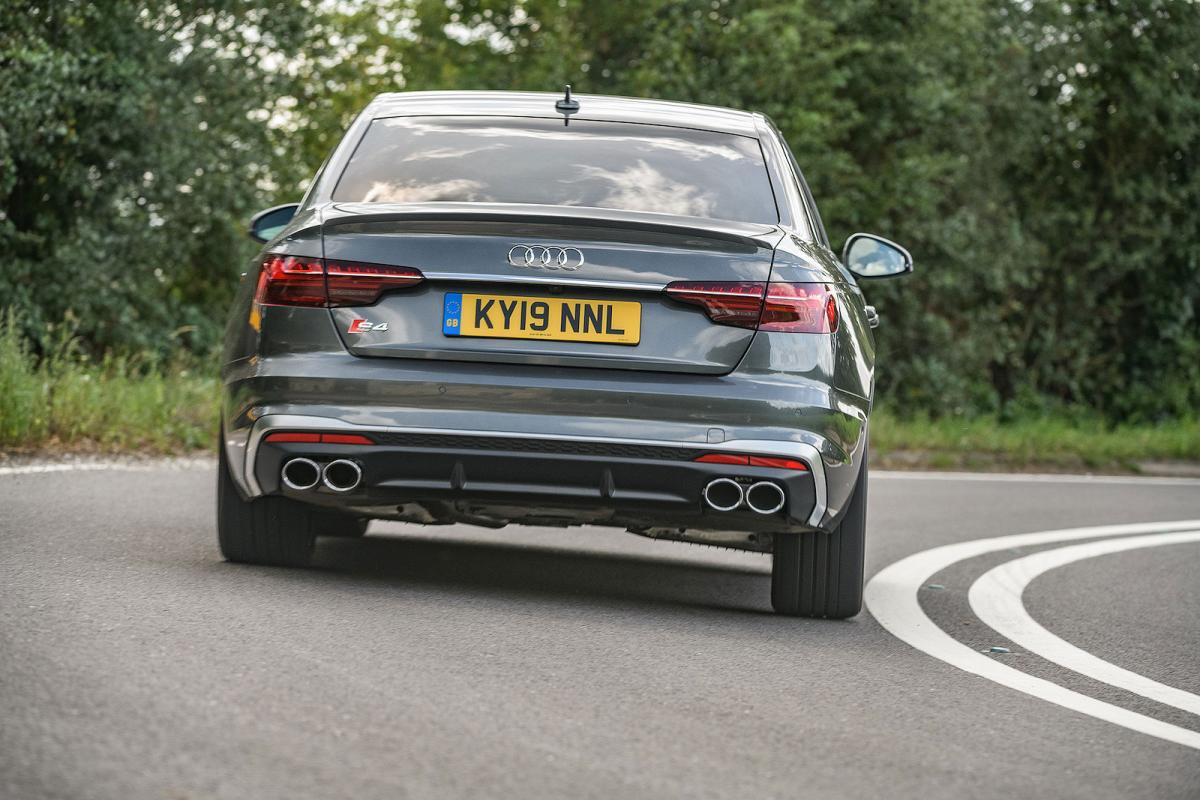Audi S4 2022 rear cornering