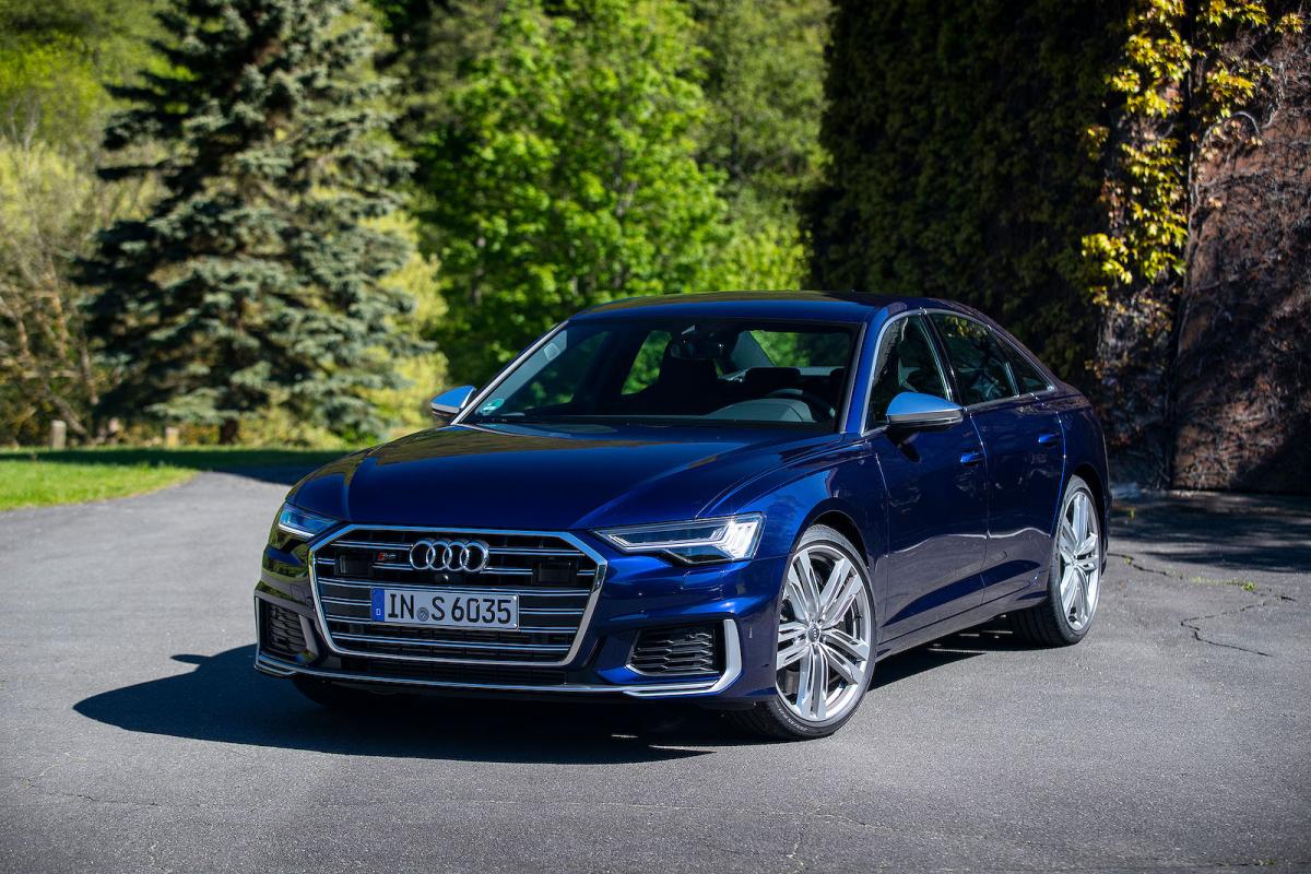 Audi S6 2022 front left static
