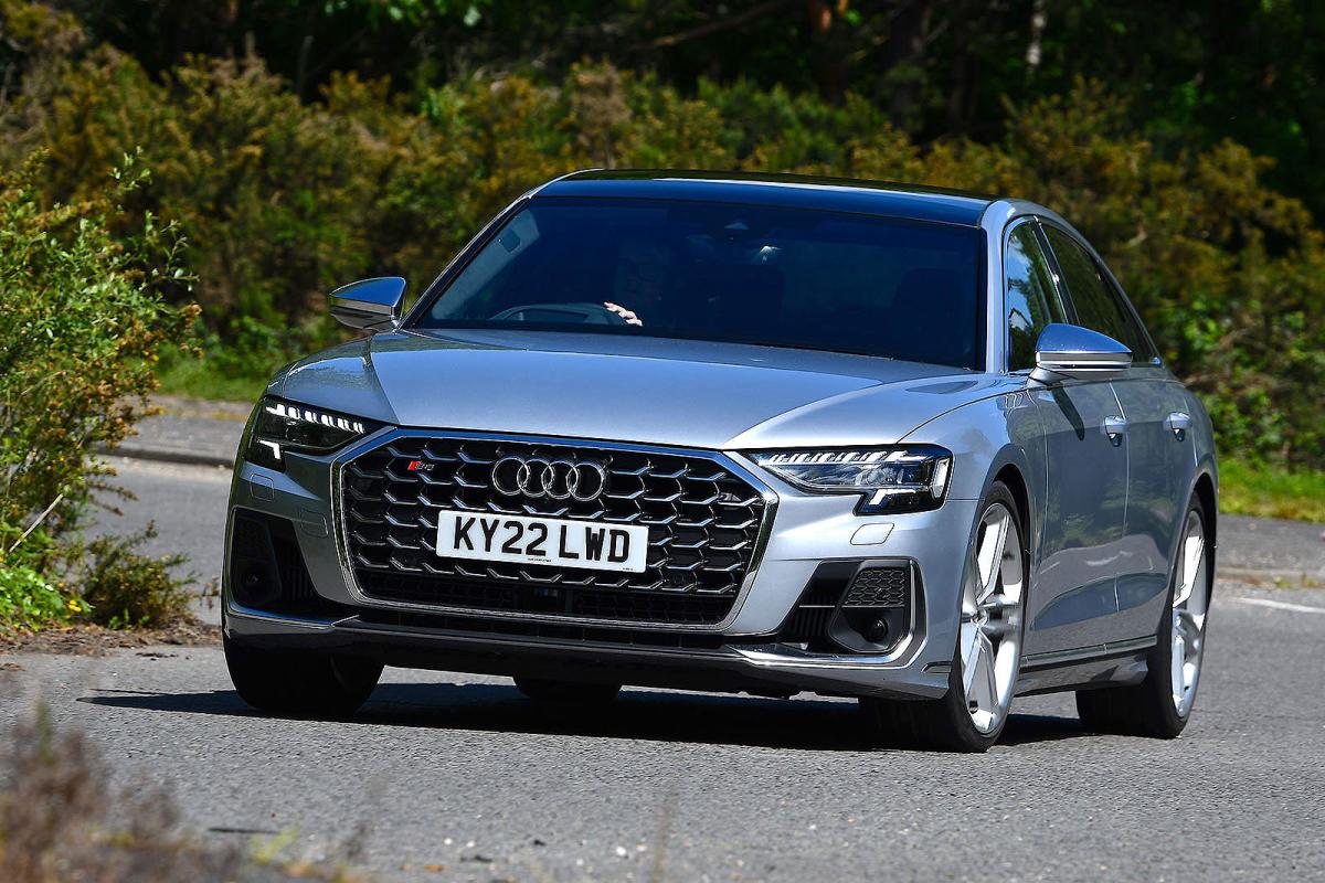 Audi S8 front cornering