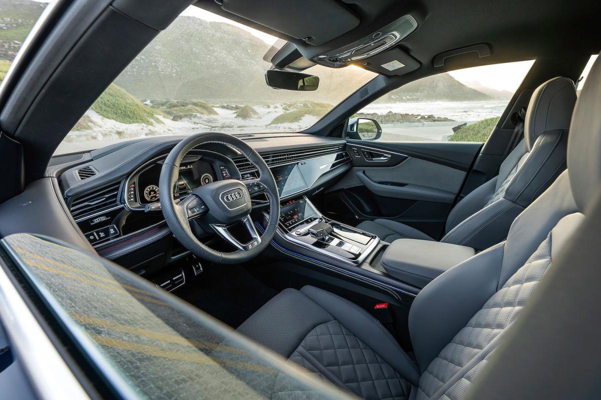 Audi SQ8 interior front seats
