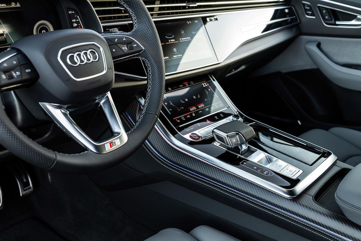 Audi SQ8 interior detail
