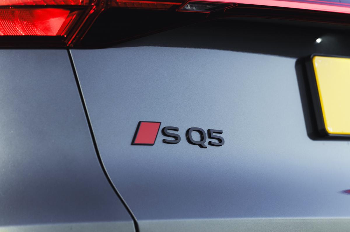 Audi SQ5 boot badge