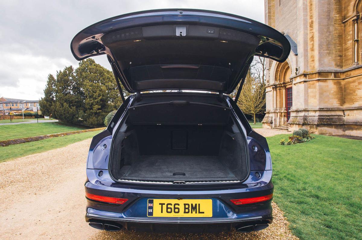 Bentley Bentayga boot