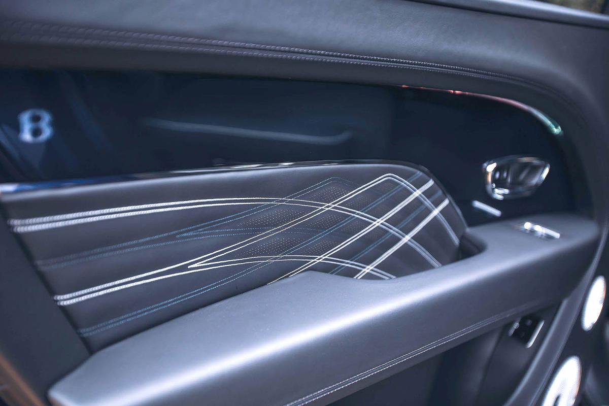 Bentley Bentayga door detail