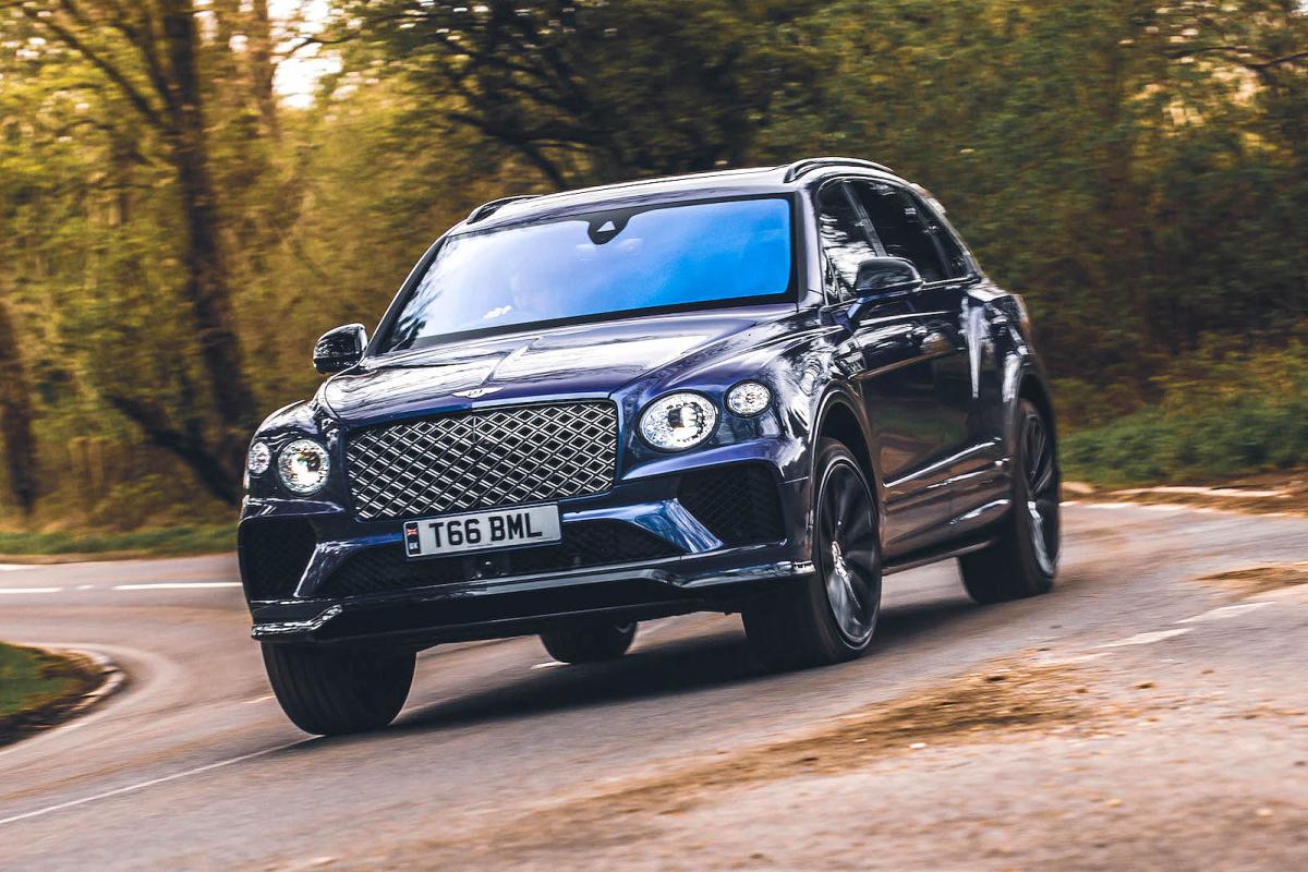 Bentley Bentayga front cornering