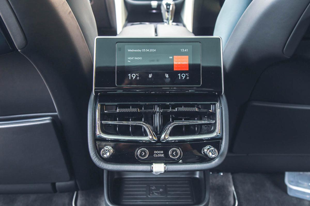 Bentley Bentayga rear control screen