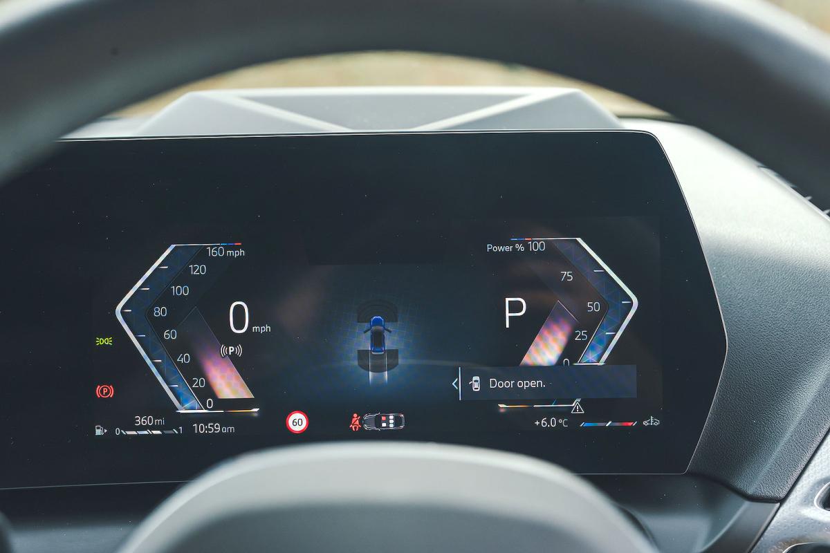 BMW 2 Series Gran Coupé driver display