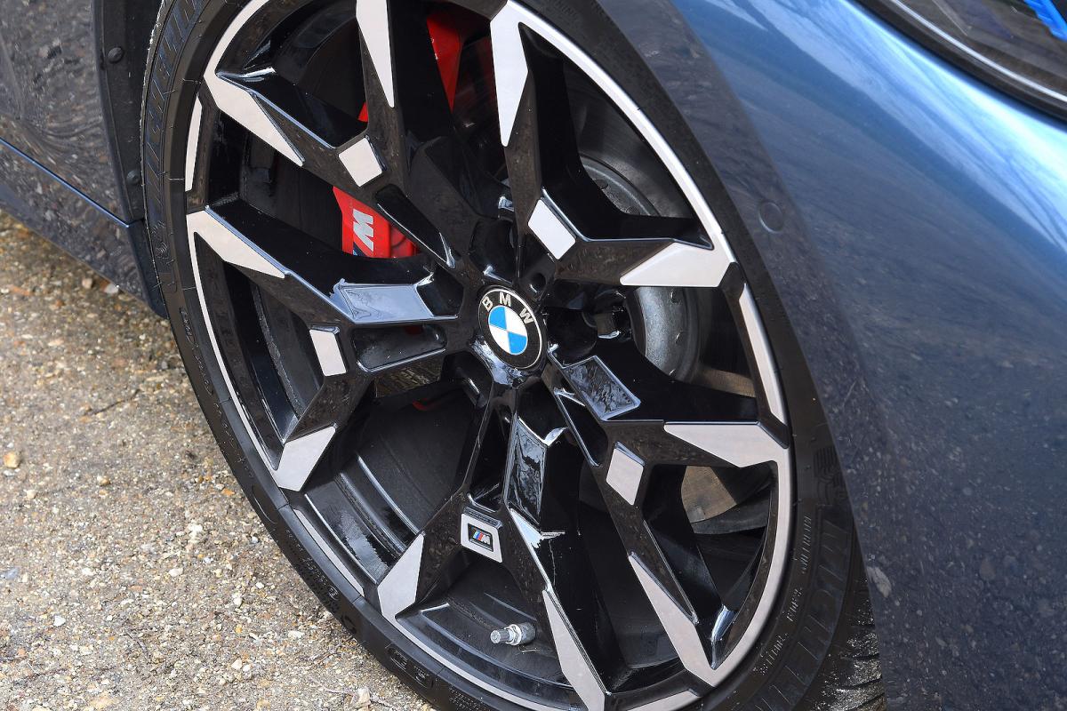 BMW 4 Series alloy wheel