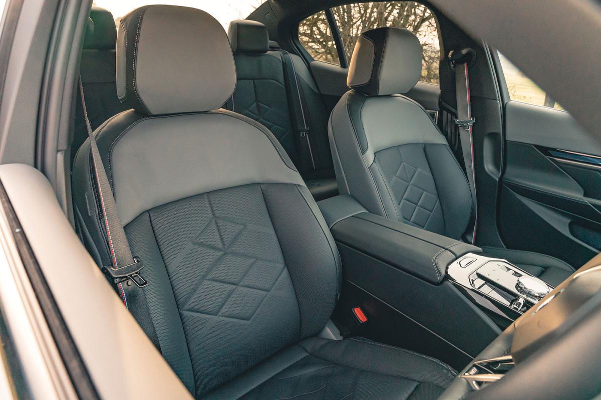 BMW 5 Series front seats