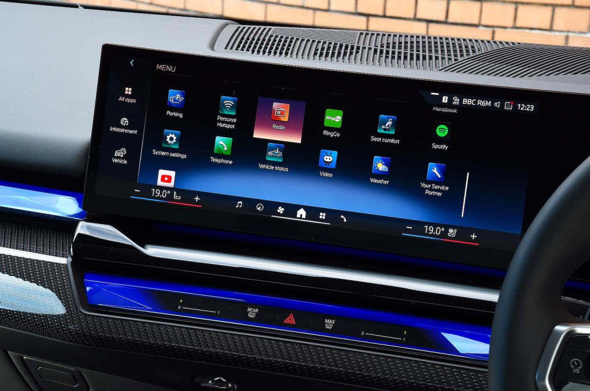 BMW i5 interior infotainment