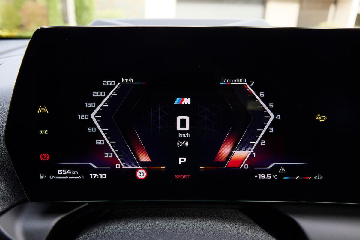 BMW M135 driver display