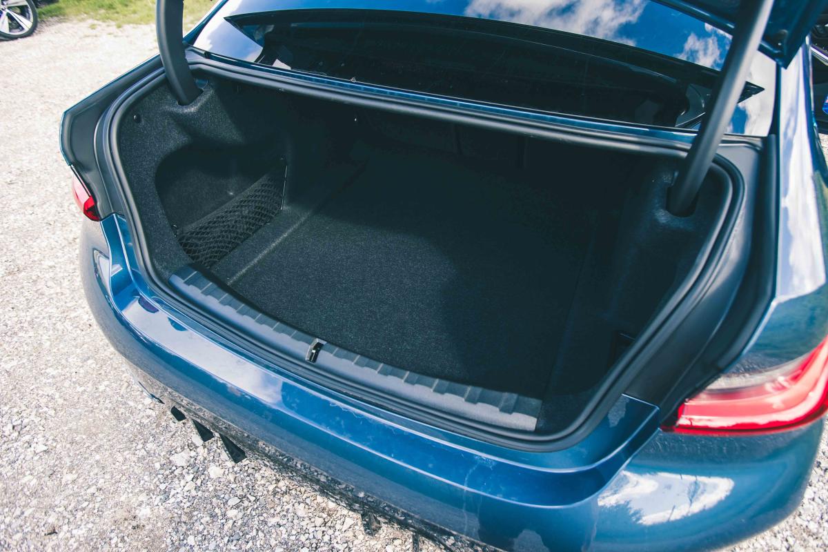 BMW 3 Series boot open