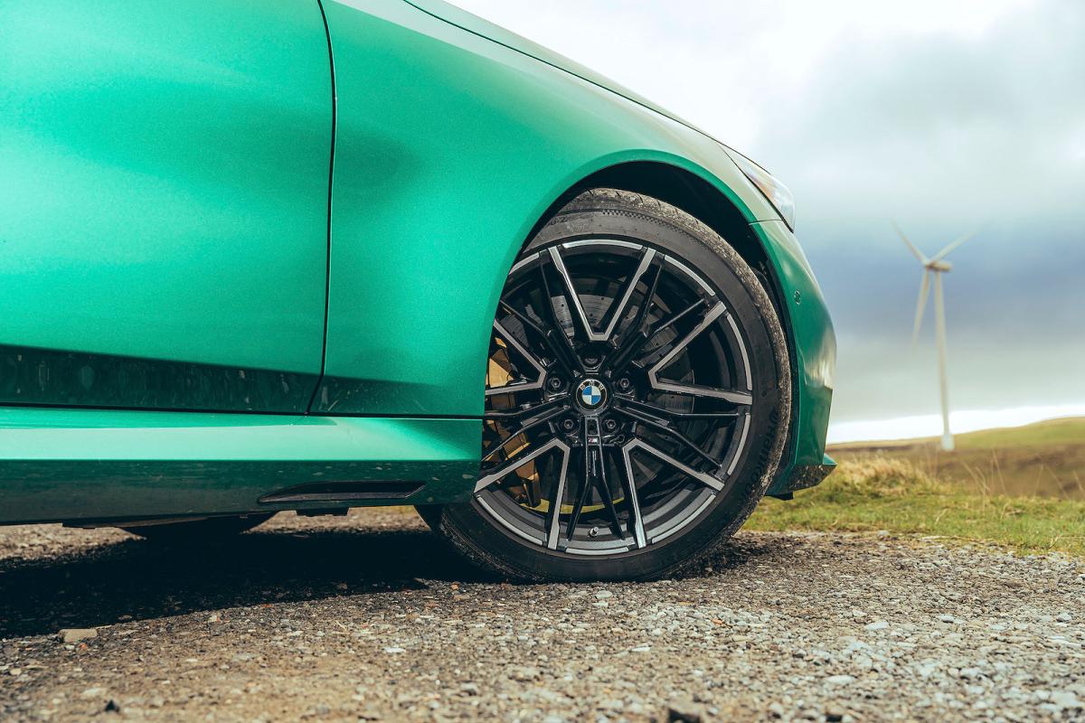 BMW M5 alloy wheel