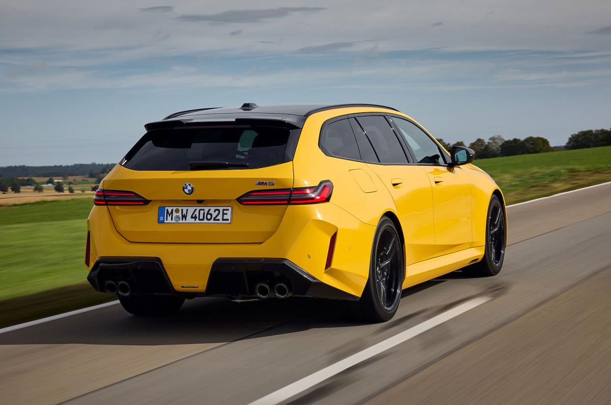 BMW M5 Touring rear right driving