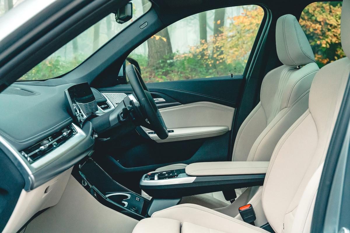 BMW X1 front seats