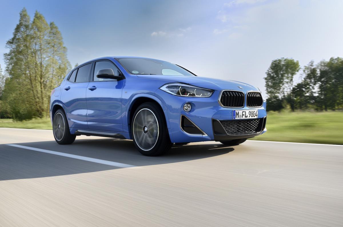 BMW X2 M35i 2022 front right tracking