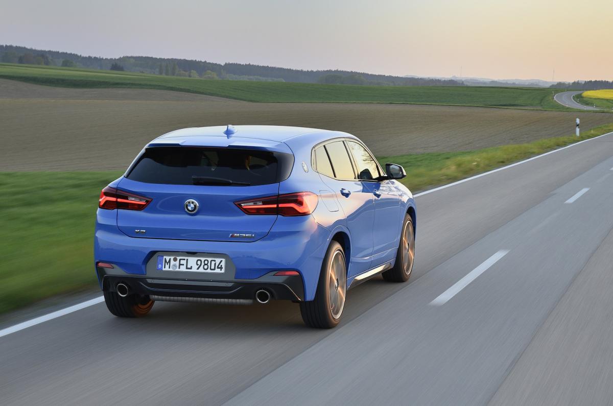 BMW X2 M35i 2022 rear right tracking