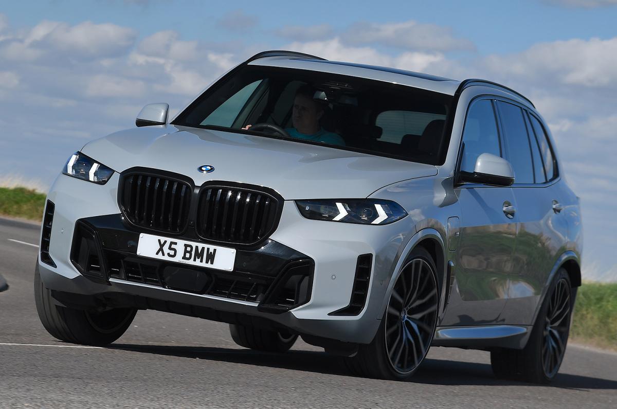 BMW X5 front cornering
