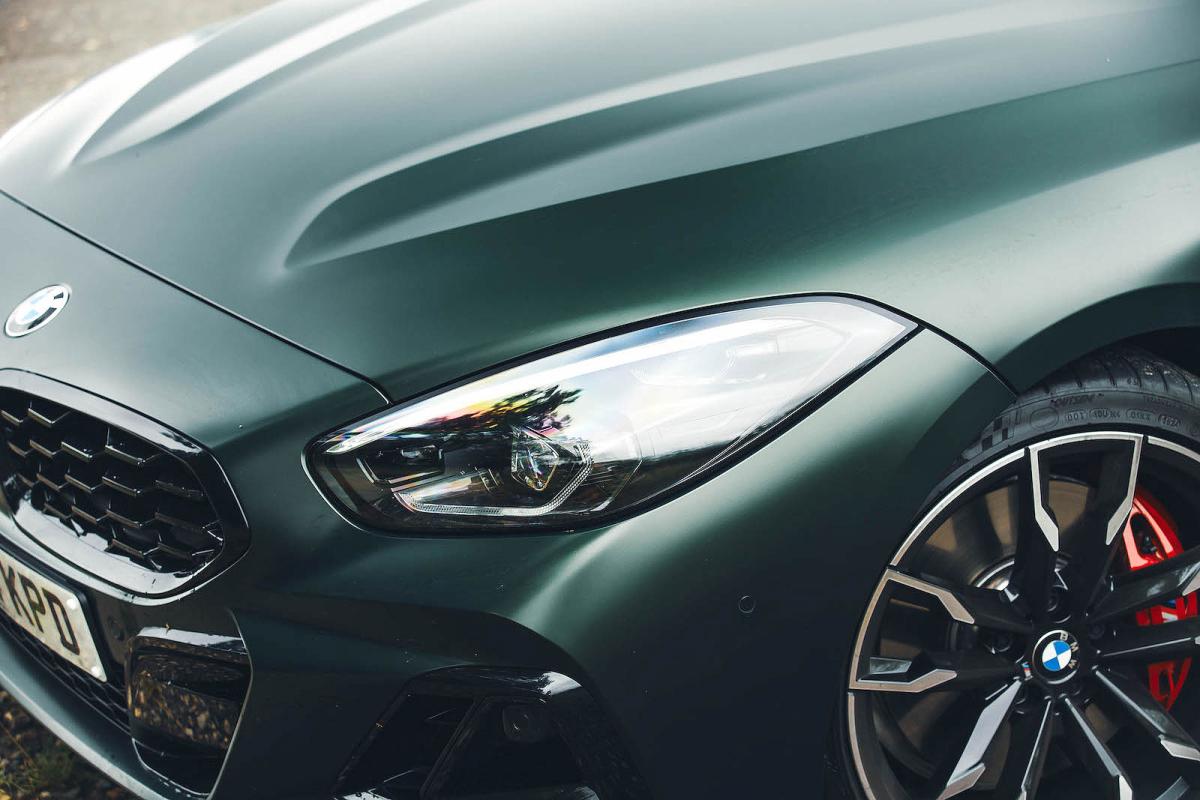 BMW Z4 headlights