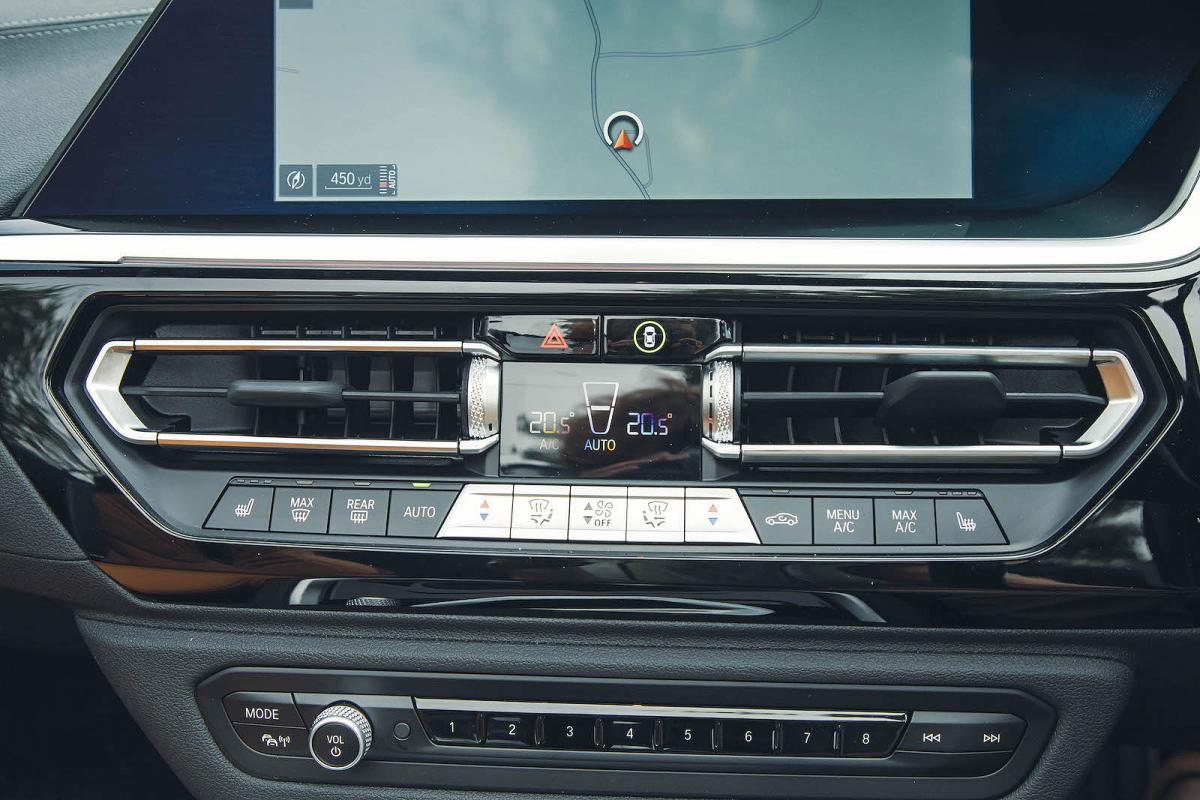 BMW Z4 interior controls