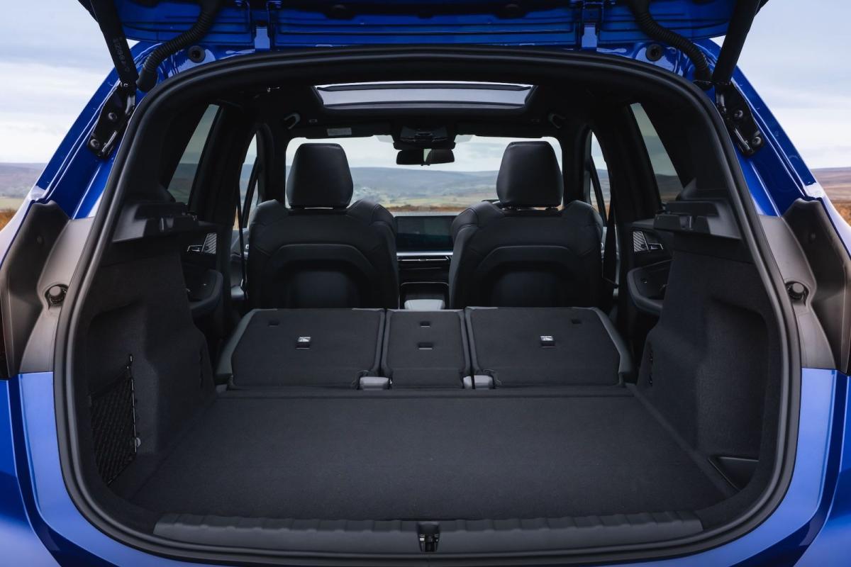 BMW 2 Series Active Tourer boot