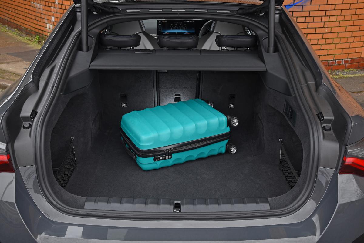 Used BMW i4 2021-present boot open