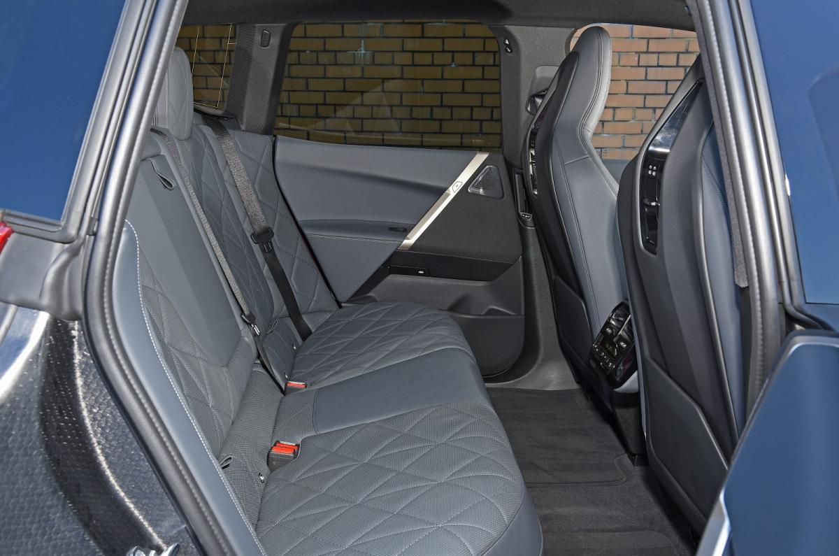 Used BMW iX 2021-present rear space