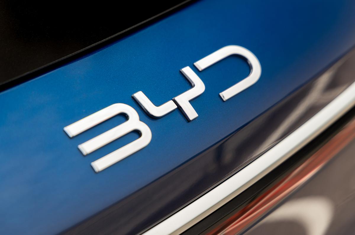 BYD Atto 3 Evo badge