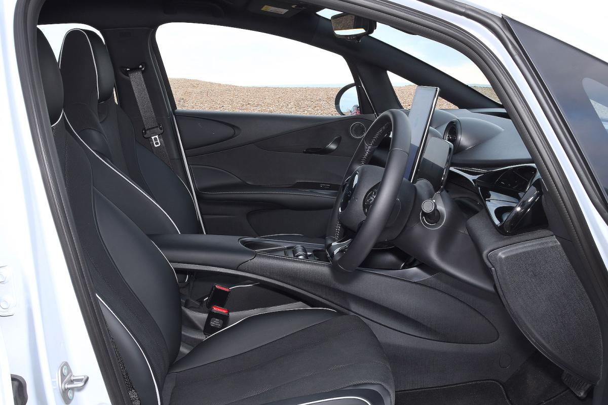 BYD Dolphin front seats