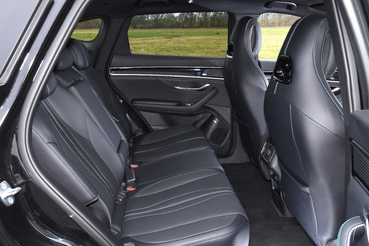 BYD Seal U back seats