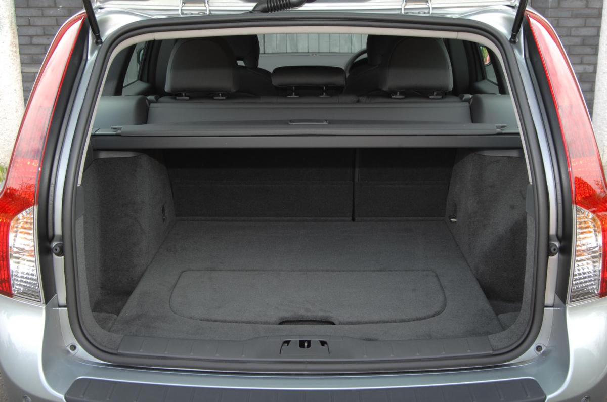 Volvo V50 Estate (04 - 12)