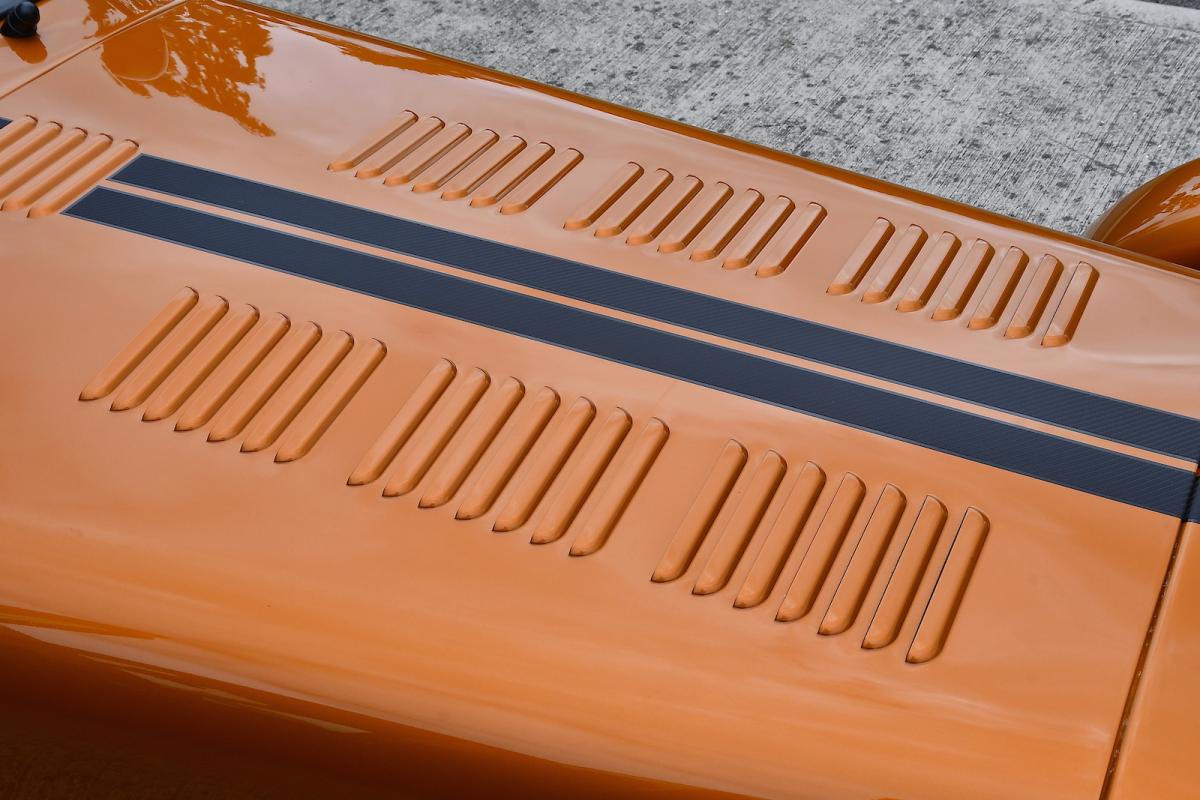 Caterham Seven 170 R bonnet detail