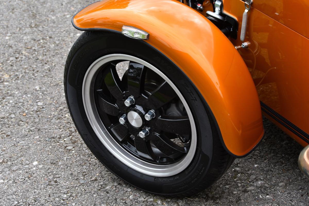 Caterham Seven 170 R wheel detail
