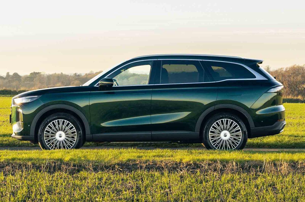 Chery Tiggo 9 exterior side profile static