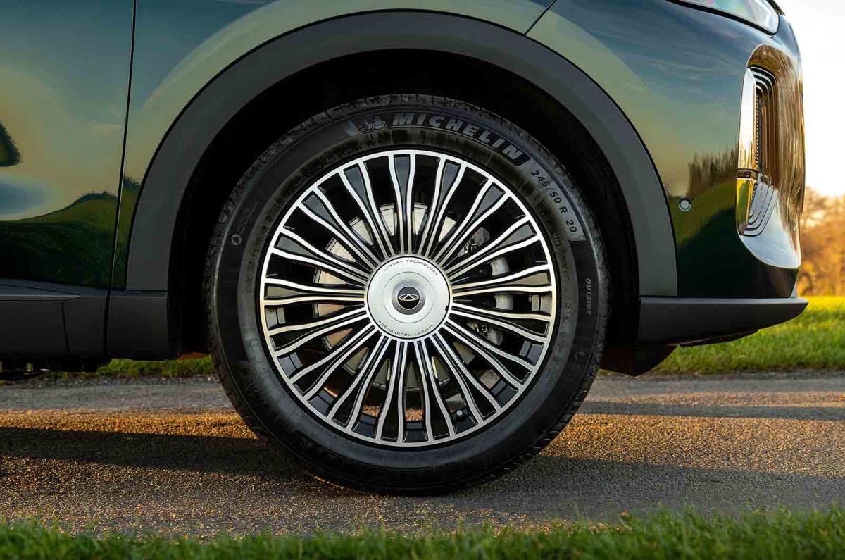 Chery Tiggo 9 exterior details static