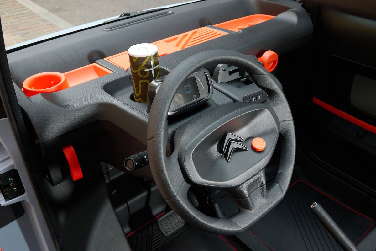 Citroen Ami interior dashboard