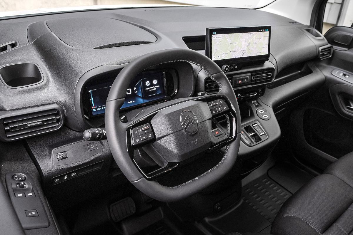 Citroen Berlingo MPV interior dashboard