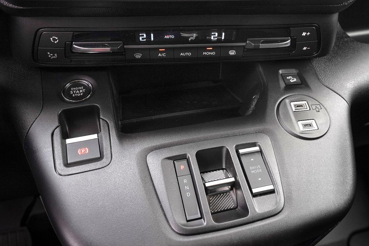 Citroën Berlingo Van interior detail
