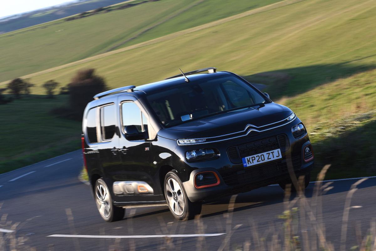 Citroen Berlingo MPV front right driving