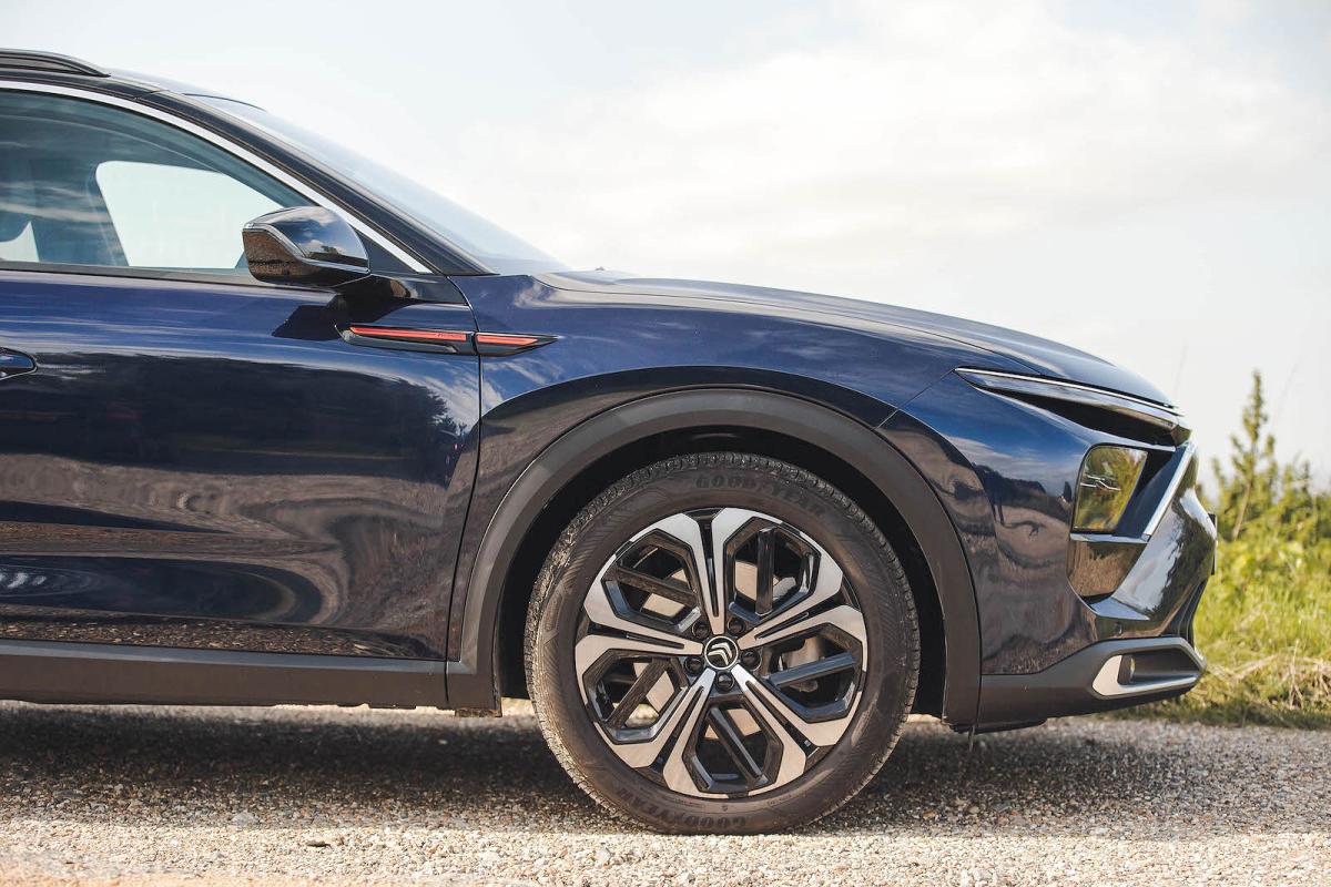 Citroën C5 X alloy wheel