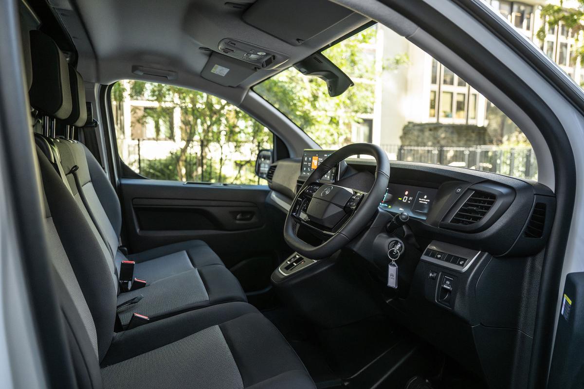 Citroën ë-Dispatch front seats