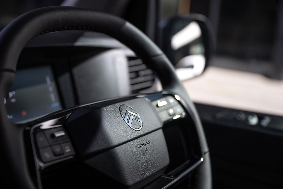 Citroën ë-Dispatch steering wheel