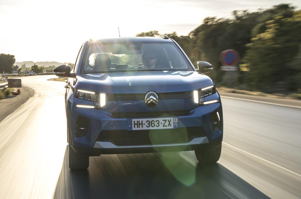 Citroën ë-C3 driving front
